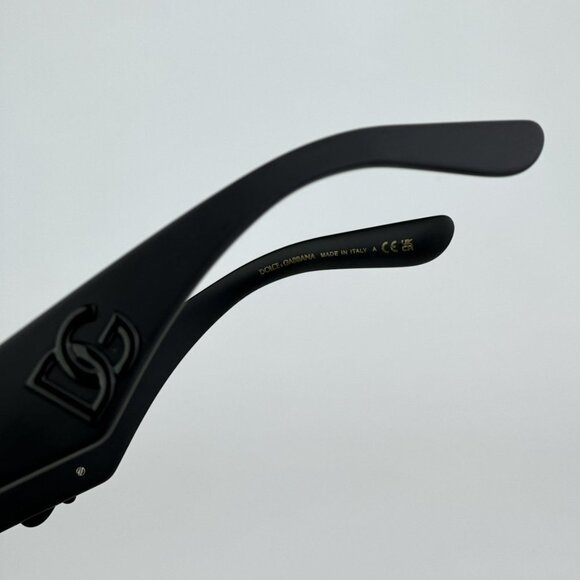 D&G DG4435 25256G BRAND NEW Sunglasses Matte Black Gray Mirrored Cat Eye Women